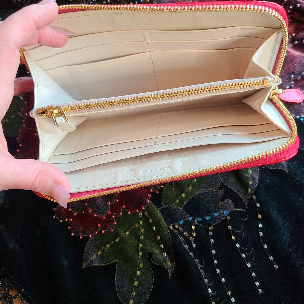 Prada Wallet - Picture 7 of 11